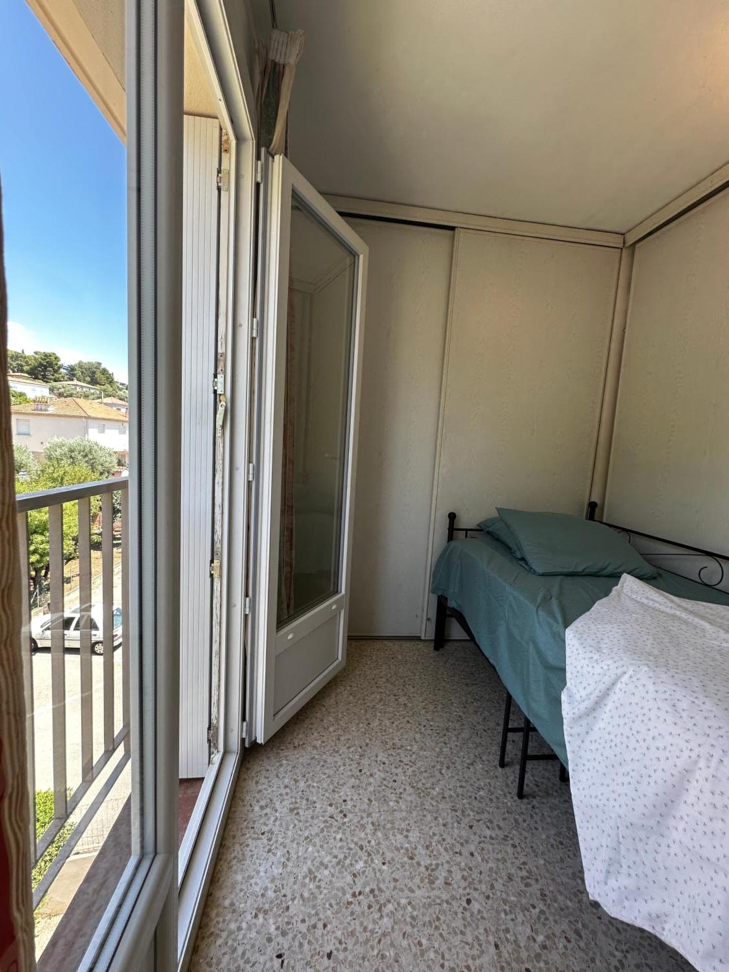 T4 Avec Terrasse Et Garage Prive Appartement Toulon Buitenkant foto